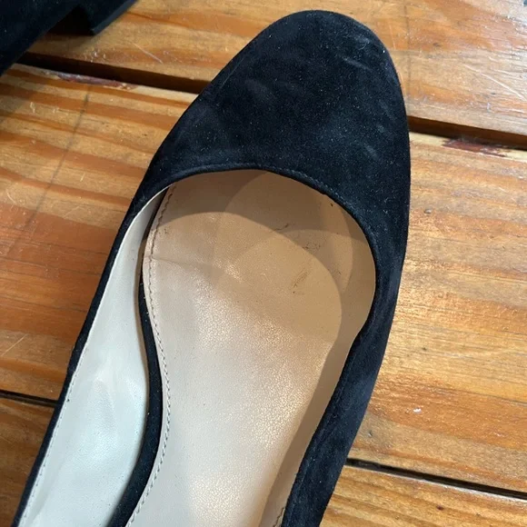 (387) *VINCE CAMUTO HEELS* - Picture 8 of 15